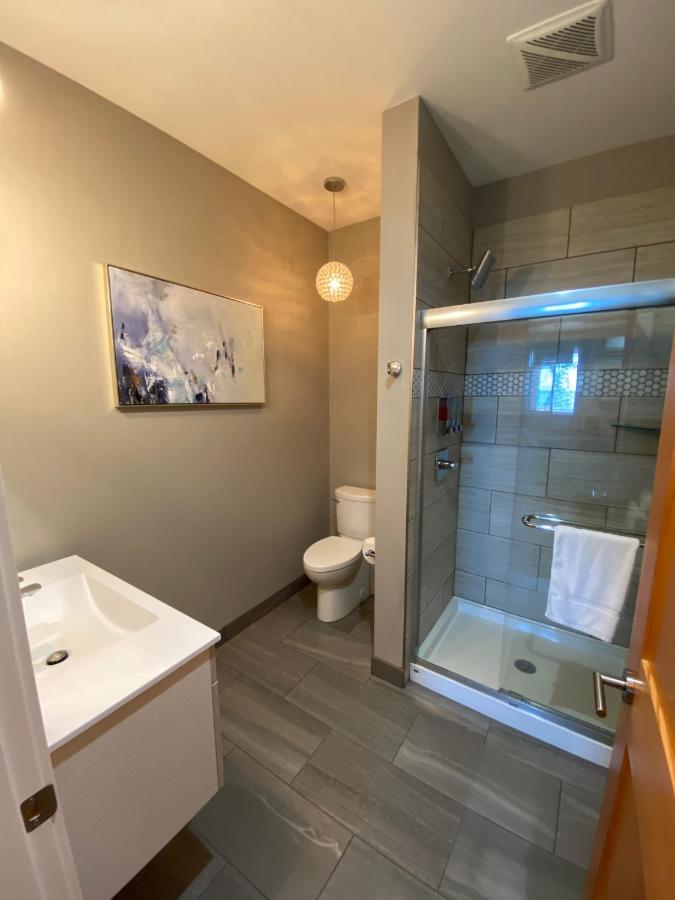 Beyond Bliss Suites & Spa Powell River Ngoại thất bức ảnh